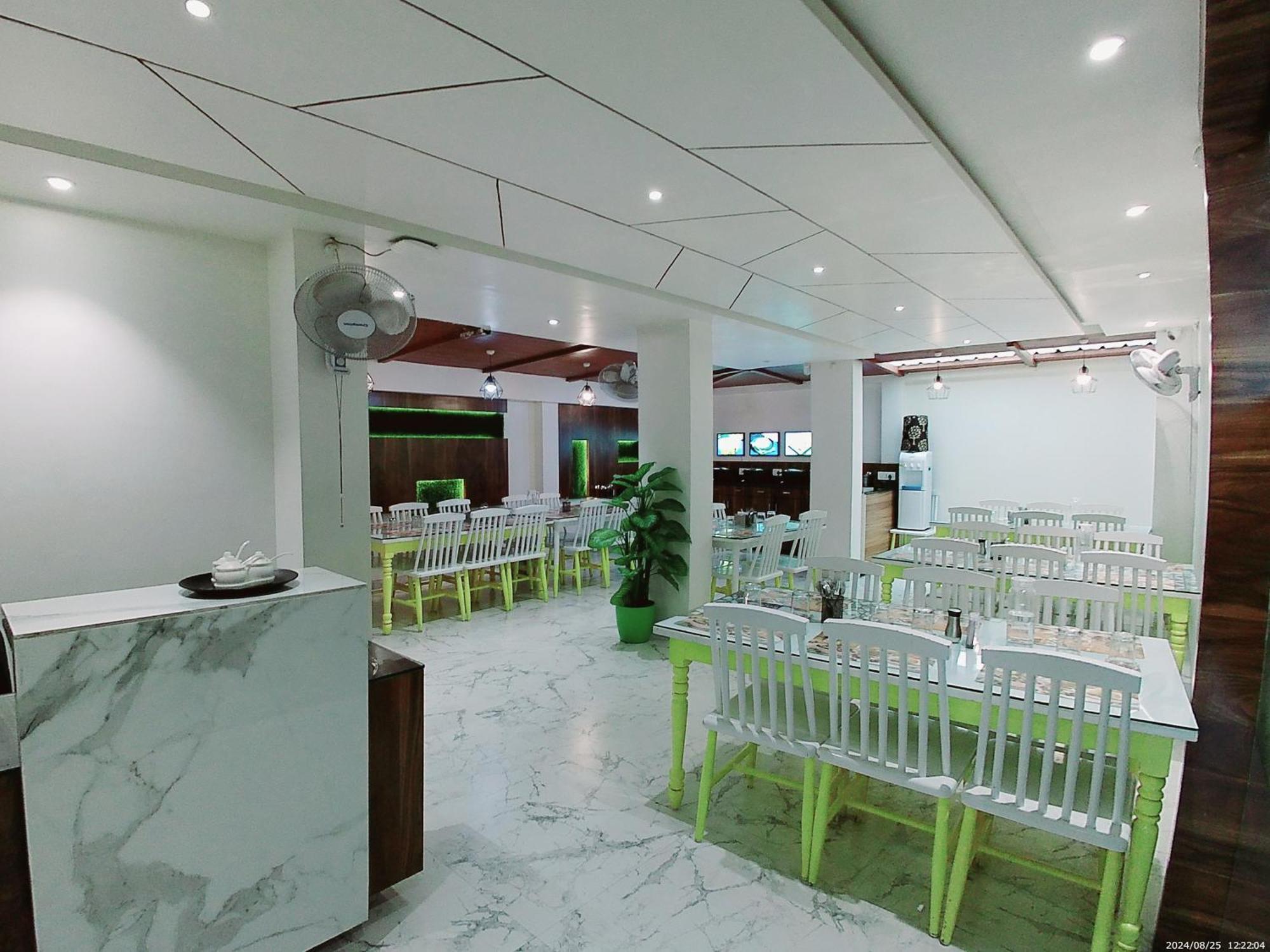 Hotel Sai Pratik, Newly Built Up, Complimentary Shuttle To The Temple Ширди Экстерьер фото